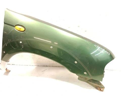 Nissan Navara II  D22  Blatník predný pravý