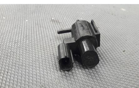 Daewoo Leganza sedan 2.0 16v petrol AT 98 kW 1998  Podtlakový ventil