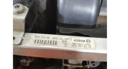 Opel Corsa D 2006-2014 hatchback 1.2 16v petrol 63 kW 2010  Sacie potrubie 55563664