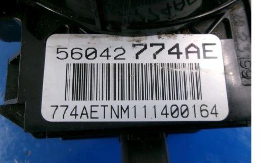 Jeep Grand Cherokee WJ 1998-2004 hatchback 2.7 CRD diesel AT 120 kW 2002  Prepínacie páčky pod volantom 56042774AE