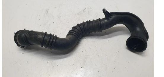 Opel Adam 2012-2019 M13 hatchback 1.7 CDTI diesel MT 81 kW 2010  Hadica chladenia vzduchu 13265280