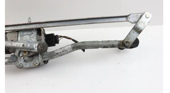 Audi A3 8P 2003-2012 hatchback 1.6 petrol MT 75 kW 2003 Mechanizmus stieračov predný pravý 8P1955119C 0390241911