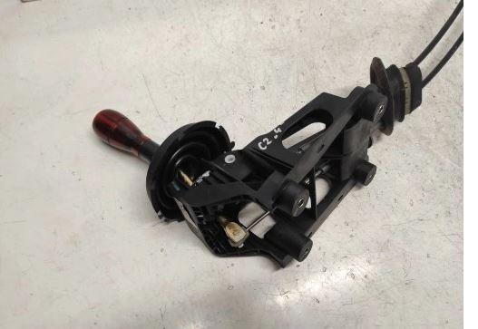 Citroen C2 hatchback 1.1 petrol MT 44 kW 2004  Rýchlostná páka (kulisa) 9653158480