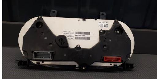 Renault Clio II 1998-2012 hatchback 1.5 DCI diesel MT 48 kW 2002  Prístrojová doska P8200261119