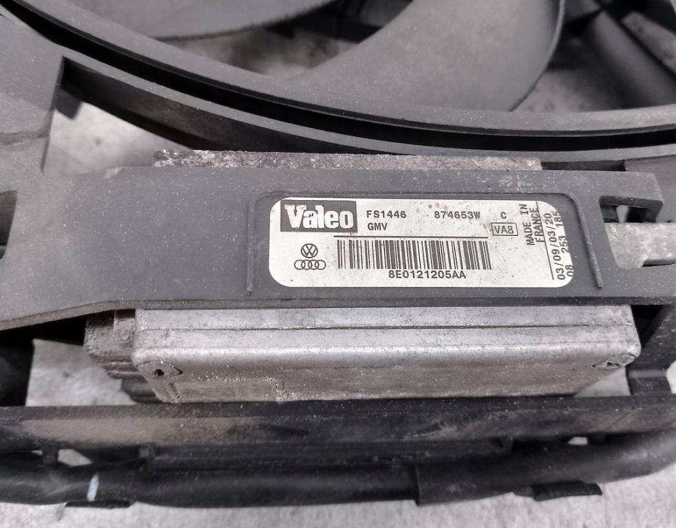 Audi A4 B6 2000-2004 sedan 1.6 petrol MT 76 kW 2002  Ventilátor 8E0121205AA FS1446