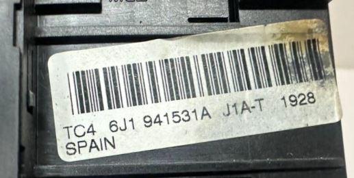 Seat Ibiza IV 6J 2008-2017 hatchback 1.6 TDI diesel Cayb MT 66 kW 2009  Prepínač svetiel 6J1941531A