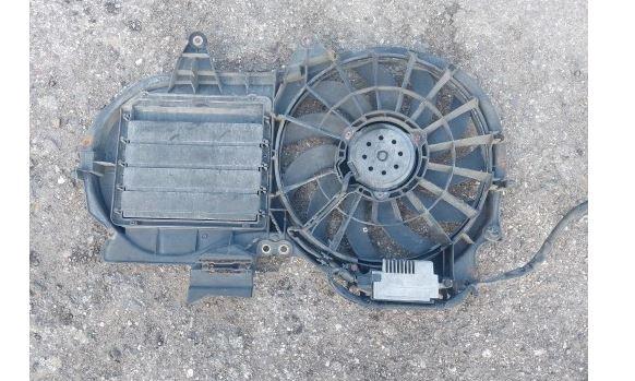 Audi A4 B6 2000-2004 combi 1.9 TDI diesel MT 96 kW 2003  Ventilátor chladiča klimatizácie 8E0121205AA