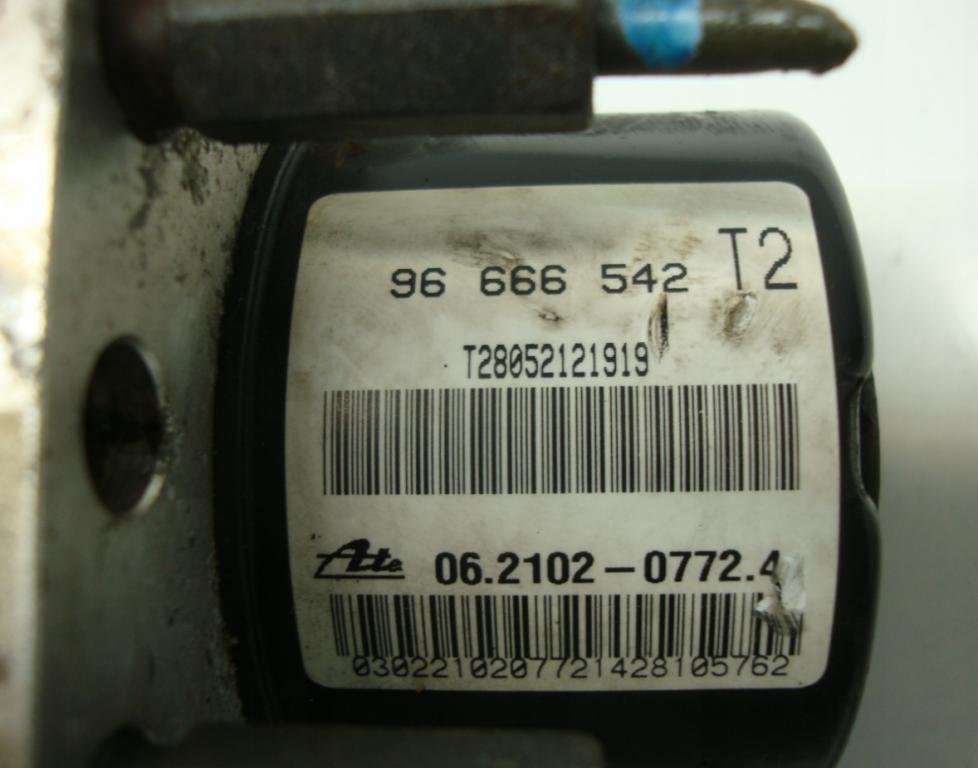 Chevrolet Spark II M200 2005-2010 hatchback 0.8 petrol MT 38 kW 2007 Pumpa ABS 96666542