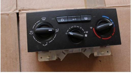 Citroen Berlingo II 2008-2018 hatchback 1.6 16v petrol MT 66 kW 2009  Panel kúrenia/klimatizácie 9676532480