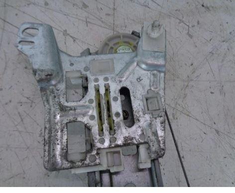 Mercedes A W168 1997-2004 hatchback 1.7 CDI diesel MT 66 kW 1999  Mechanizmus sťahovania okna zadný pravý