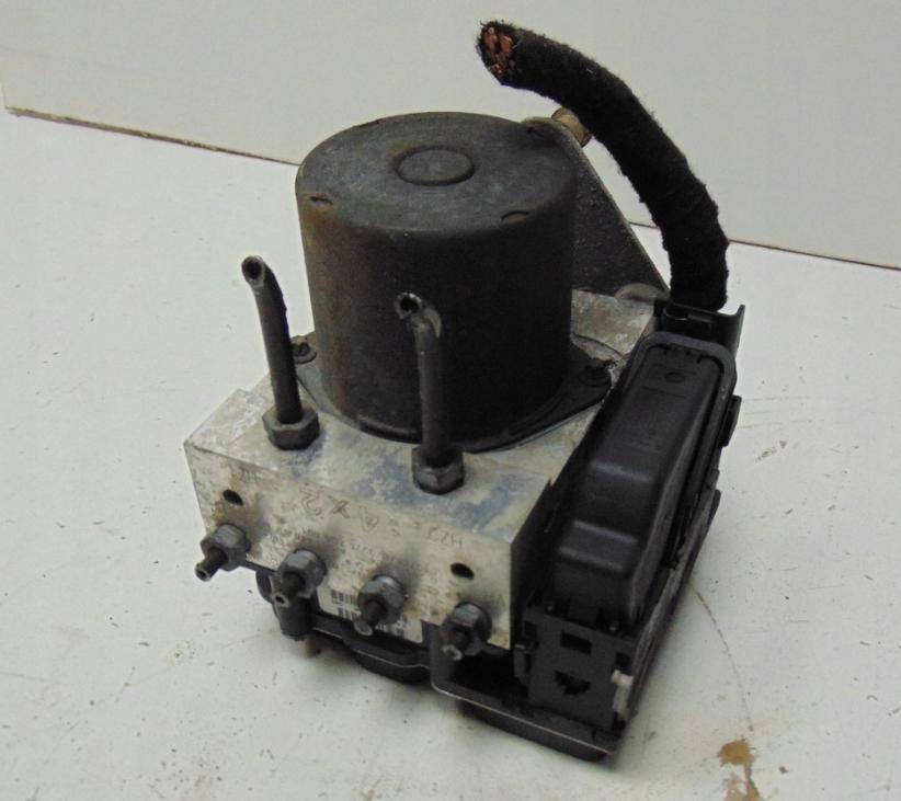 Mercedes Vito W639 2003-2014 hatchback 2.2 CDI diesel MT 85 kW Pumpa ABS A0014468989 0265230405 0265951106