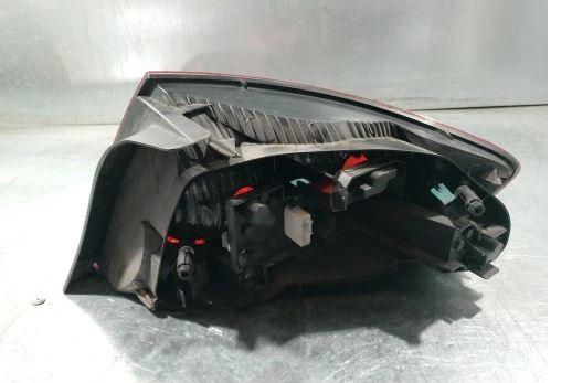 Peugeot 407 sedan 1.6 HDI diesel MT 80 kW 2007  Svetlo zadné ľavé 9687124080