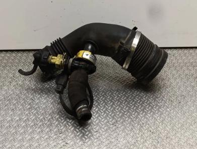 Fiat Doblo II 2010- 1.6 16v diesel 77 kW 2010  Rúrka chladenia vzduchu 51897752 