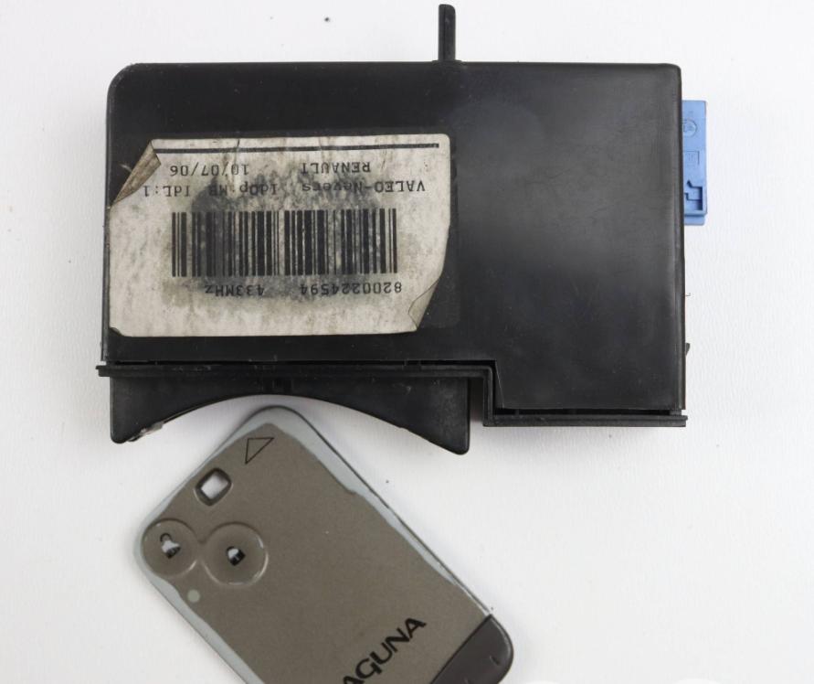 Renault Laguna II 2001-2007 hatchback 1.9 DCI diesel 79 kW 2001  Spínacia skrinka 8200224594