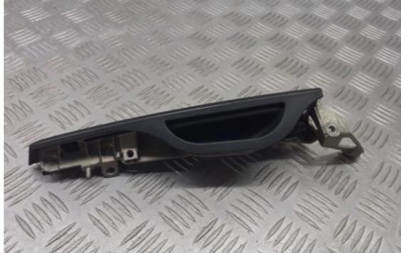 Seat Leon II 2005-2012 hatchback 1.9 TDI diesel MT 77 kW 2007  Kľučka dverí vonkajšia zadná pravá 1P0839206