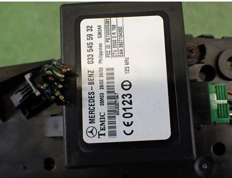 Mercedes Sprinter I 1995-2006 2.2 CDI diesel 80 kW 2002  Prístrojová doska A0014468521