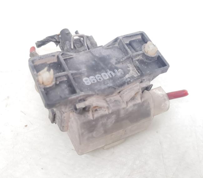 Volkswagen Golf III 1991-1998  Relé 191911261B 8999011