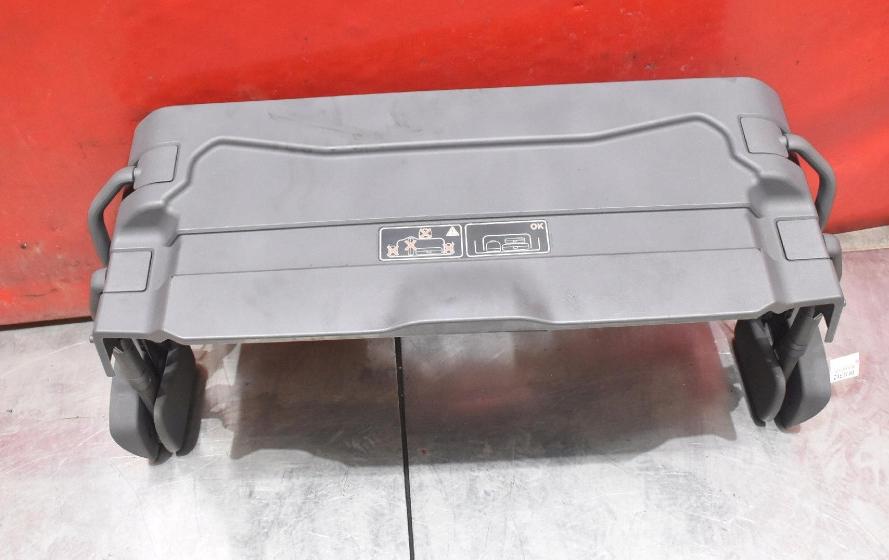 Volvo C70 2009 Roleta kufra 30632901