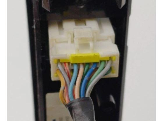 Mazda 6 I GG 2002-2007 combi 2.0 16v petrol MT 104 kW 2003  Displej CADM4292K