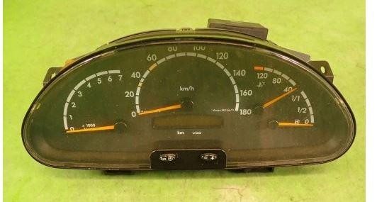 Mercedes Sprinter I 1995-2006 2.2 CDI diesel 80 kW 2002  Prístrojová doska A0014468521