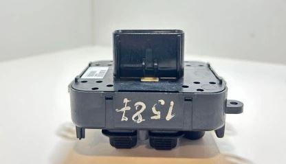 Jeep Cherokee KJ 2001-2008 suv 2.8 CRD diesel 120 kW 2006  Prepínač ovládania okna  56054002AA