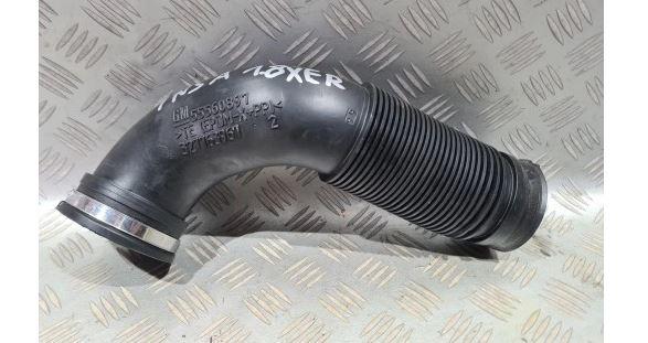 Opel Insignia A 2008-2017 sedan 1.8 16v petrol MT 103 kW 2009  Hadica chladenia vzduchu 55560897