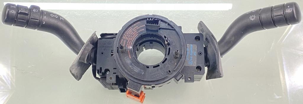 Volkswagen Fox hatchback Prepínacie páčky pod volantom 5Z0953513A