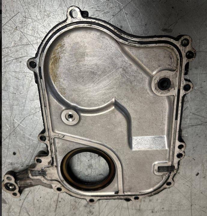 Audi A4 B7 2004-2008 combi 3.0 TDI diesel AT 171 kW 2006  Kryt rozvodu motora 059103153AK