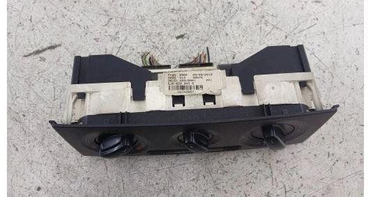 Skoda Fabia II 2007-2014 hatchback 1.8 TSI petrol MT 118 kW 2009 Panel kúrenia/klimatizácie 5J0820045B