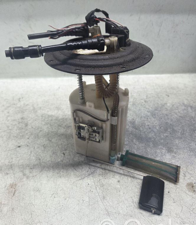 Kia Ceed I 2006-2012 hatchback 1.6 CRDI diesel MT 66 kW 2007  Palivové čerpadlo 311101H800