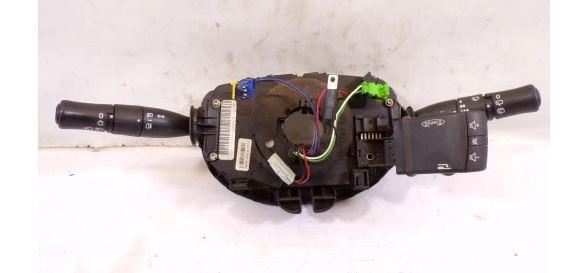 Renault Megane II 2003-2008 hatchback 1.5 DCI diesel MT 60 kW 2002  Prepínacie páčky pod volantom 8200216462