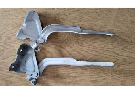 Opel Mokka A 2012-2019 hatchback 1.4 T petrol AT 103 kW 2014  Záves zadnej kapoty ľavýa a pravy  95421581