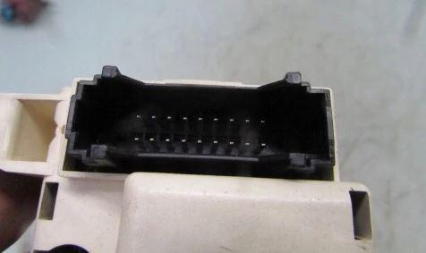 Renault Scenic I 1996-2003 hatchback 1.6 16v petrol MT 79 kW 2000  Panel kúrenia/klimatizácie 651947U