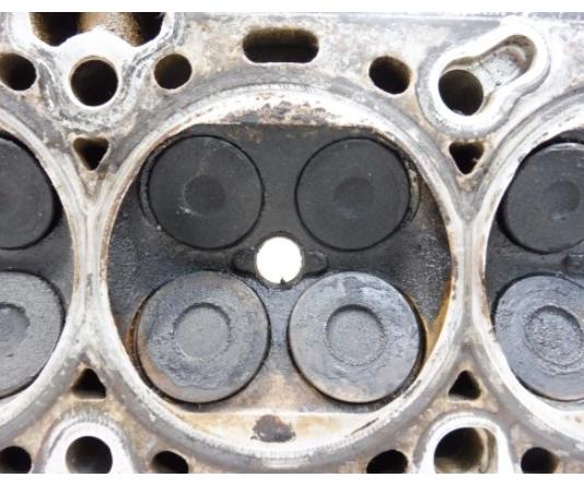 Chevrolet Cruze sedan 1.6 16v petrol MT 91 kW 2011  Hlava valcov A16XER  55559340