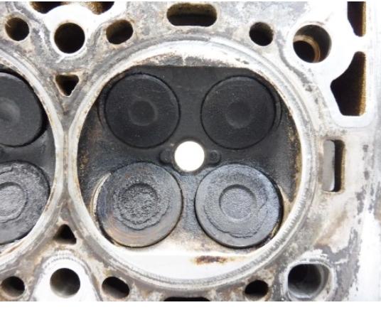 Chevrolet Cruze sedan 1.6 16v petrol MT 91 kW 2011  Hlava valcov A16XER  55559340