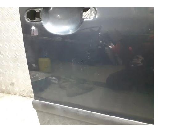 Volkswagen Passat B5 1995  2005 combi 1.9 TDI diesel MT 96 kW 2002  Dvere predné pravé LC7W