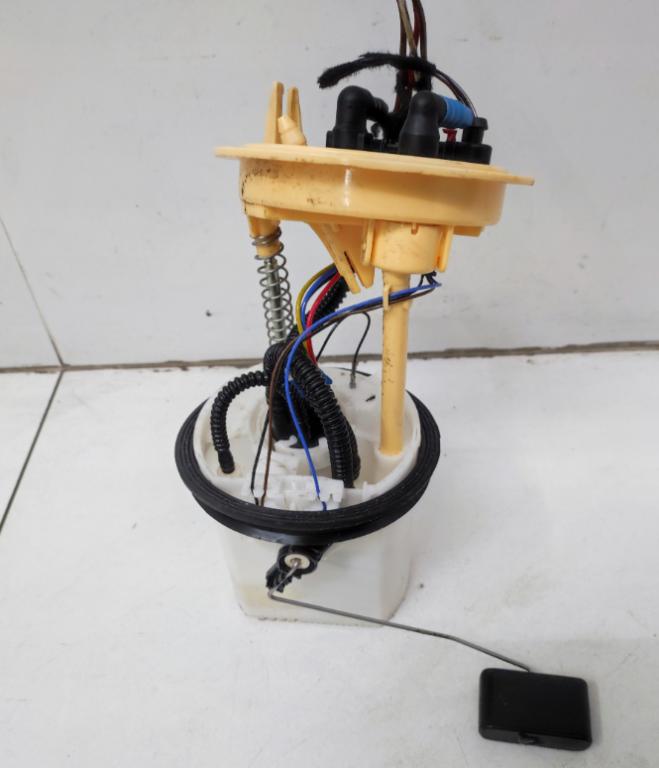 Volkswagen Tiguan II 2016-2024 2.0 TDI Snímač hladiny paliva 5Q0919050BC