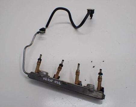 Toyota Corolla E15 2007-2014 sedan 1.6 VVTi 16v petrol 91 kW 2007  Vstrekovacia lišta 23250-0T030