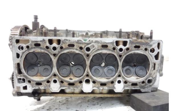 Chevrolet Cruze sedan 1.6 16v petrol MT 91 kW 2011  Hlava valcov A16XER  55559340