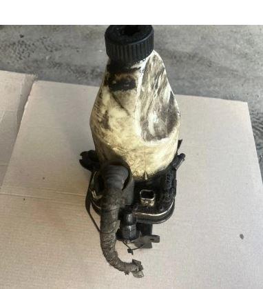 Opel Vectra C 2002-2008 sedan 1.9 CDTI diesel Z19DT MT 88 kW 2007  Servočerpadlo