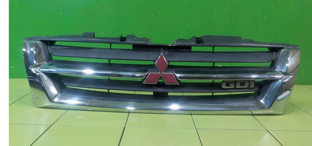 Mitsubishi Pajero III 2000-2004 hatchback 3.5 V6 petrol AT 149 kW 2001  Mriežka predná (maska chladiča) MR387981