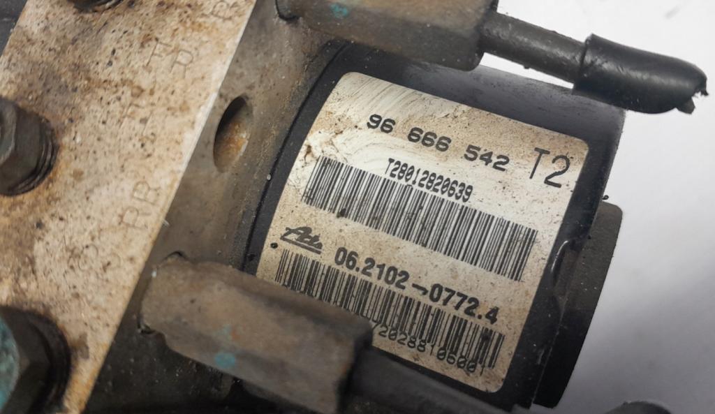 Chevrolet Spark II M200 2005-2010 hatchback 0.8 petrol MT 38 kW 2008  Pumpa ABS 96666542