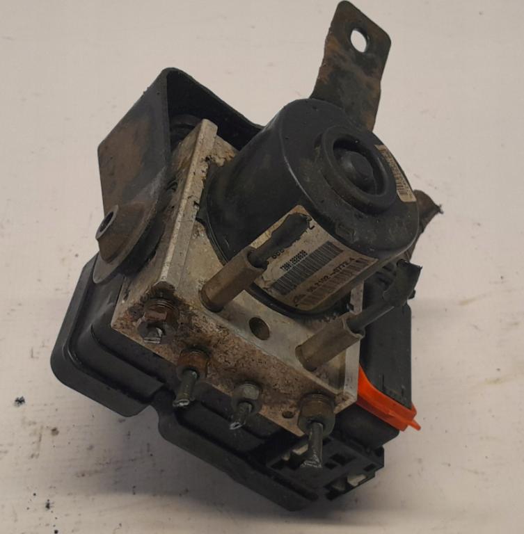 Chevrolet Spark II M200 2005-2010 hatchback 0.8 petrol MT 38 kW 2008  Pumpa ABS 96666542
