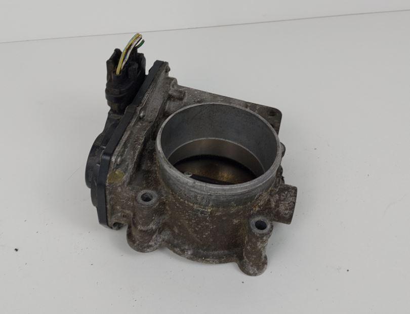 Volvo V70 II 1999-2007 combi 2.4 petrol AT 125 kW 2000  Škrtiaca klapka 30711551