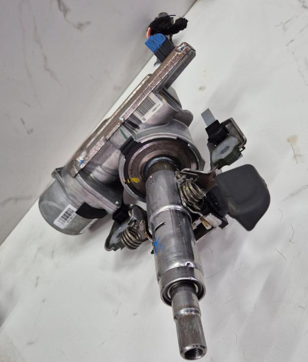 Opel Corsa D 2006-2014 Tyč riadenia (volantu) 13334989