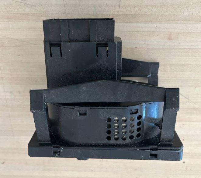 Ford Mondeo Mk3 2000-2007 sedan 2.0 TDCI diesel MT 85 kW 2001  Prepínač svetiel 4S7T13A024JA