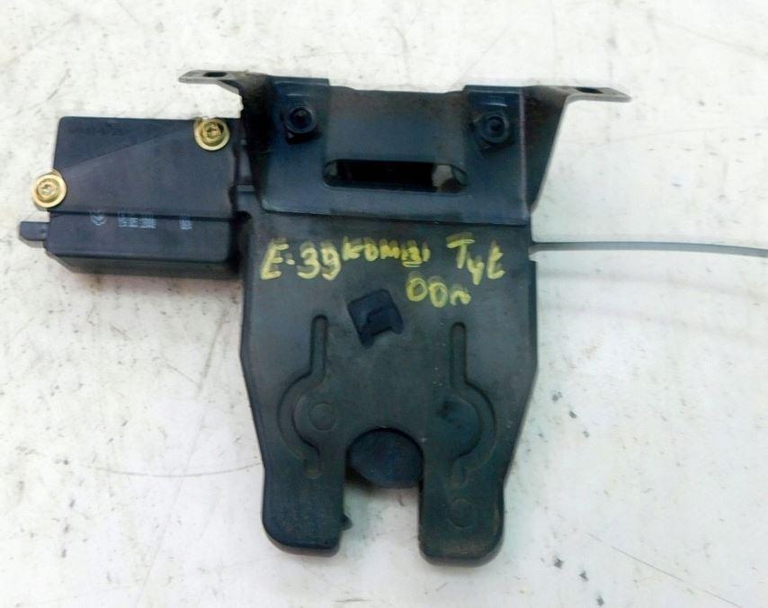 BMW 5 E39 1996-2003 combi 3.0 D diesel AT 142 kW 2000  Zámok zadnej kapoty 8168892;8232520