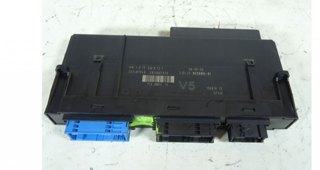 BMW 7 F01 2008-2015 sedan 4.4 XDRIVE V8 petrol AT 300 kW 2010  Modul komfortu 9226901