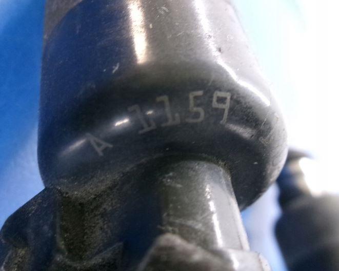 Opel Tigra B 2004-2009 1.4 16v petrol MT 66 kW 2007  Vstrekovacia lišta 17089276