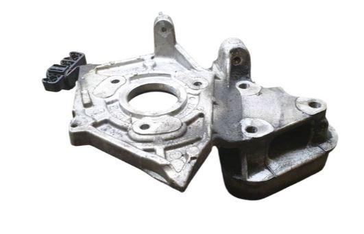 Renault Espace IV 2003-2014 hatchback 1.9 DCI diesel MT 85 kW 2003 Uchytenie  Palivové čerpadlo 255708 ,  205689